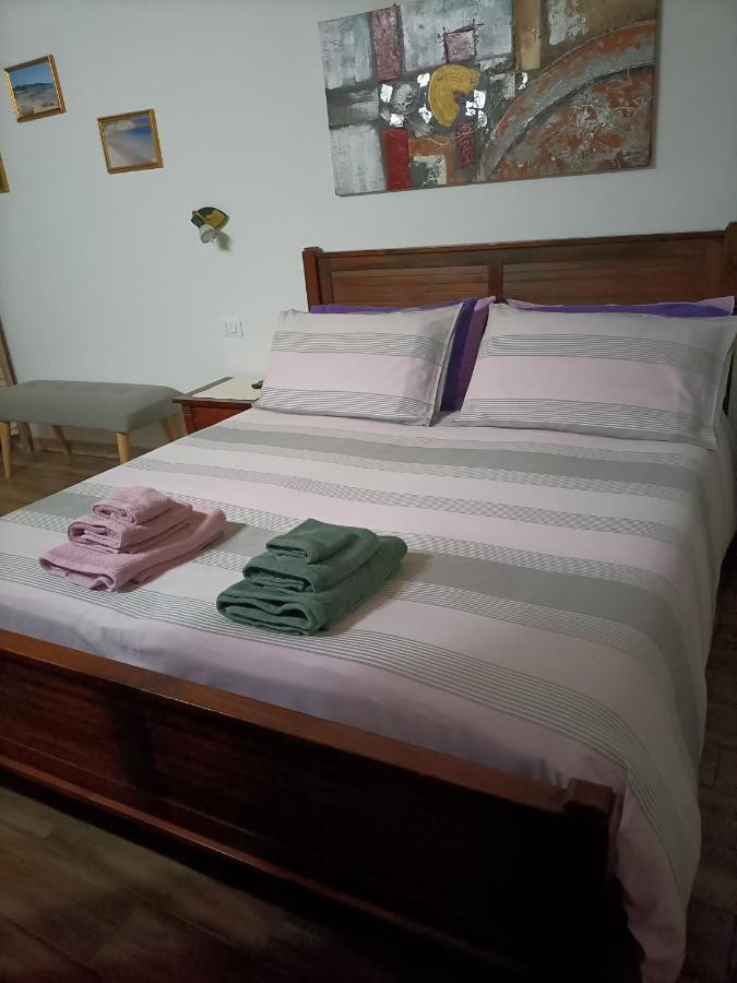 Bed And Breakfast Raggio Di Sole อีเกลเซียส ภายนอก รูปภาพ