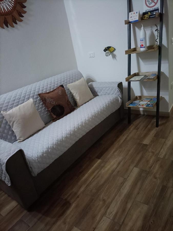 Bed And Breakfast Raggio Di Sole อีเกลเซียส ภายนอก รูปภาพ
