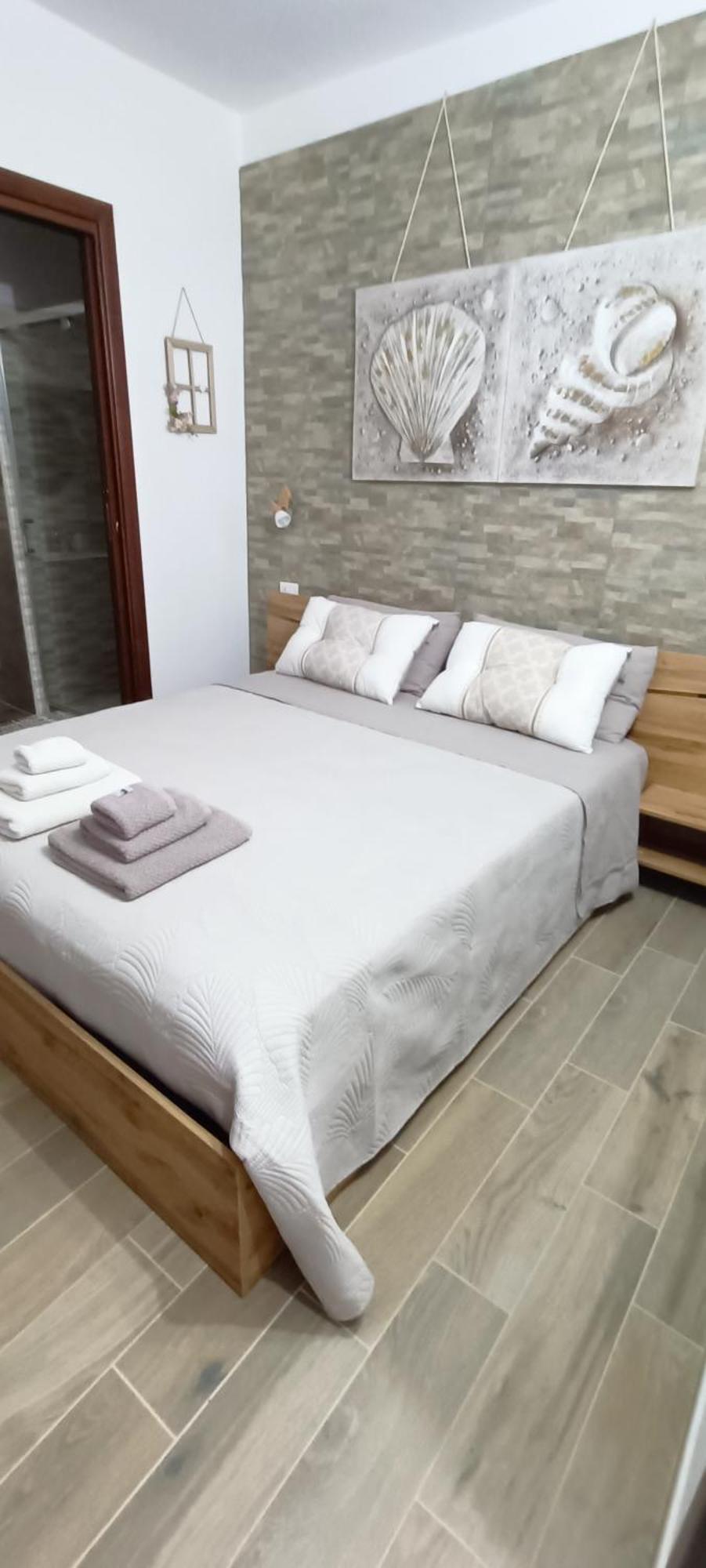 Bed And Breakfast Raggio Di Sole อีเกลเซียส ภายนอก รูปภาพ