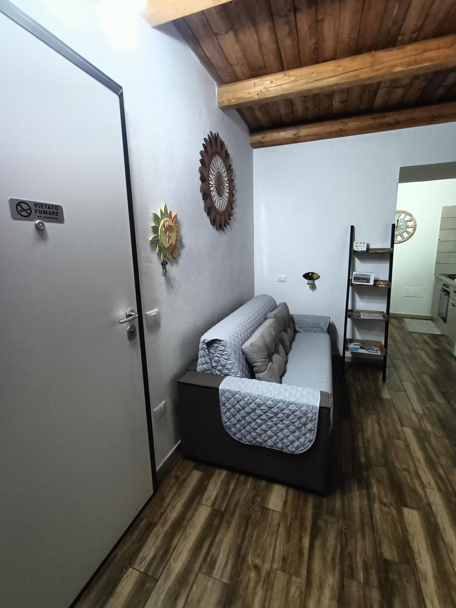 Bed And Breakfast Raggio Di Sole อีเกลเซียส ภายนอก รูปภาพ