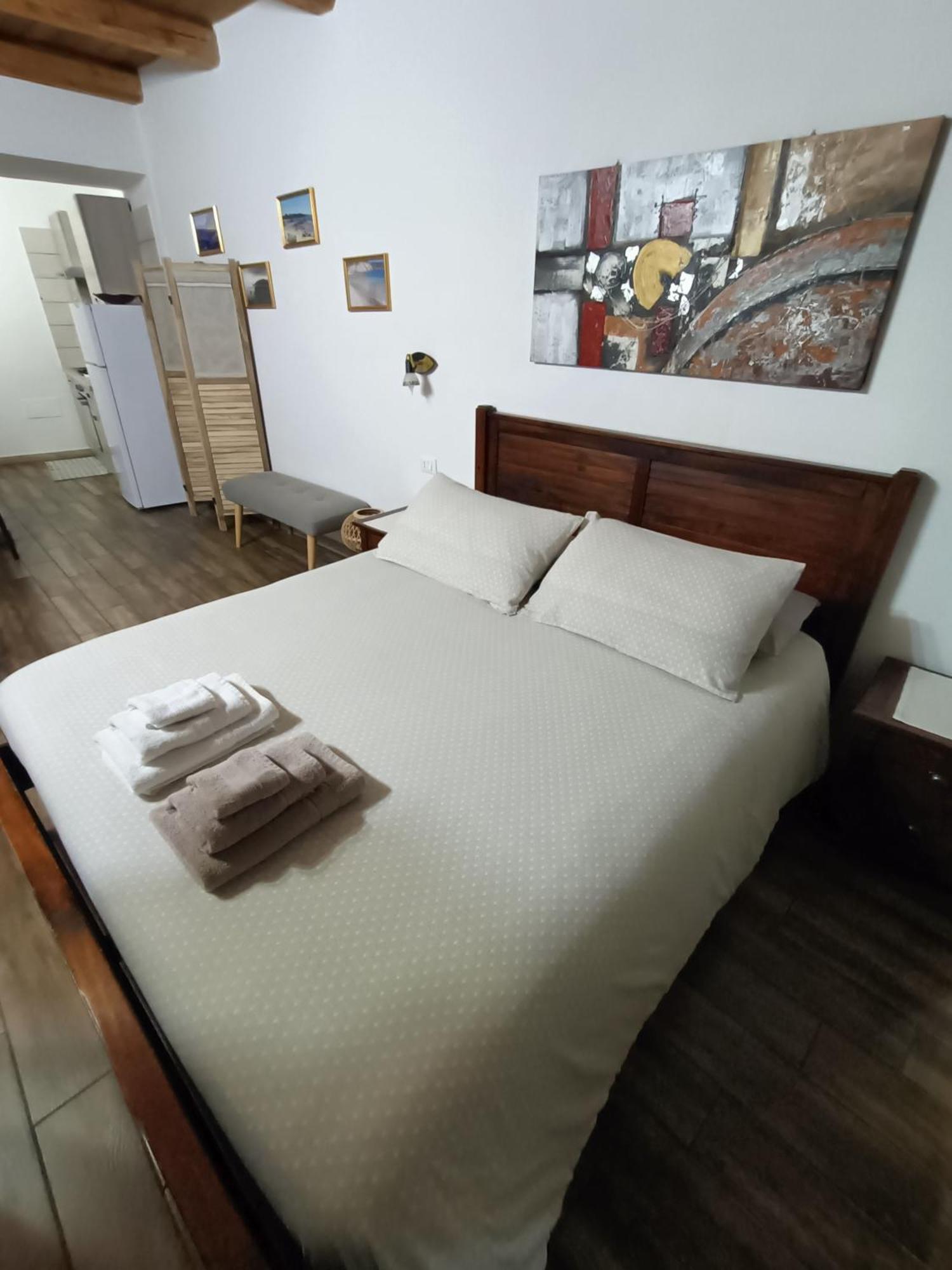 Bed And Breakfast Raggio Di Sole อีเกลเซียส ภายนอก รูปภาพ