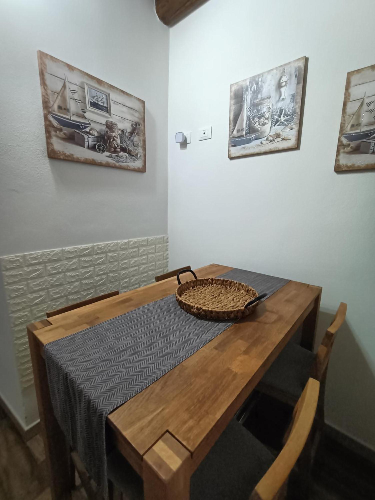 Bed And Breakfast Raggio Di Sole อีเกลเซียส ภายนอก รูปภาพ