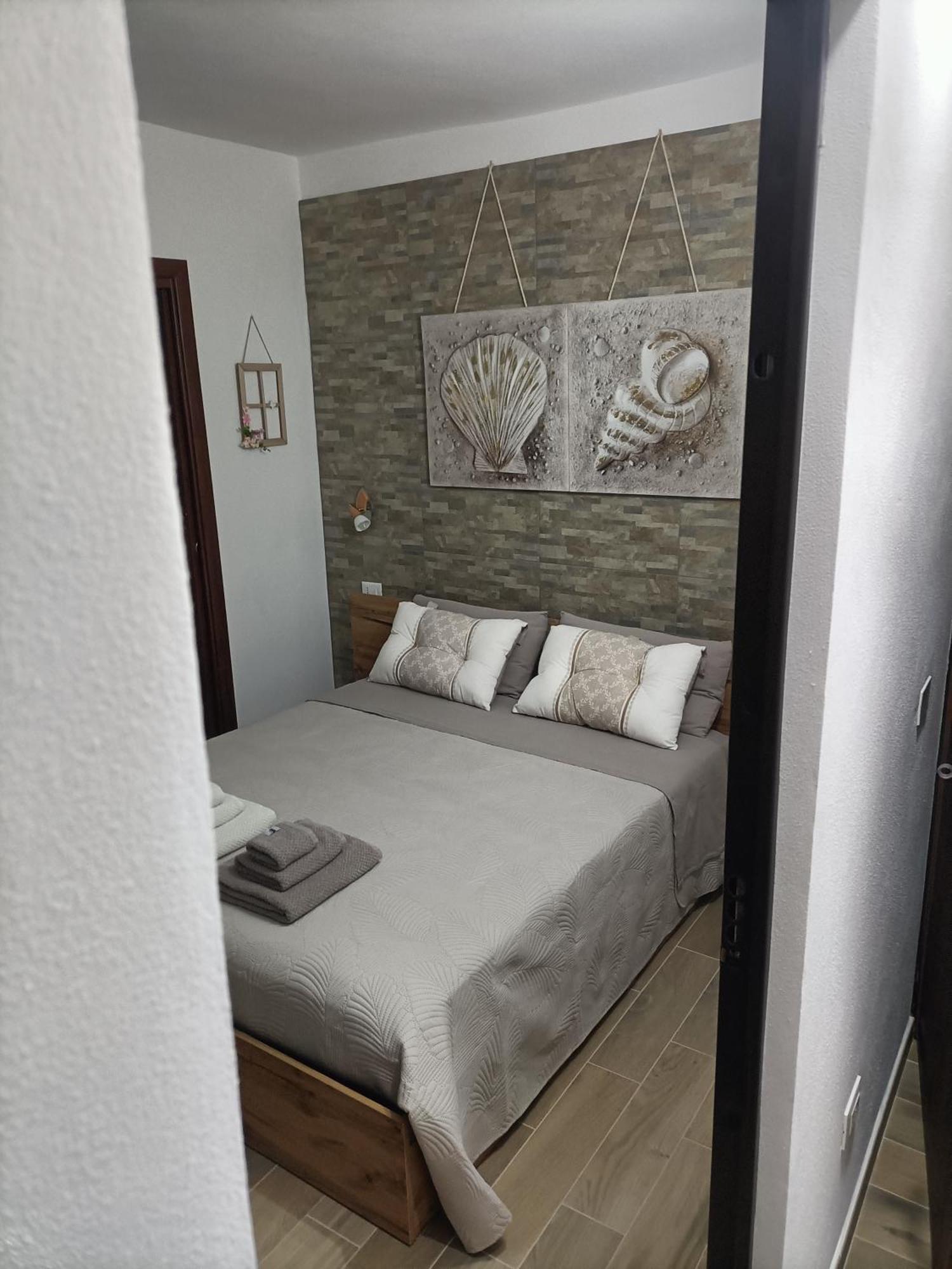 Bed And Breakfast Raggio Di Sole อีเกลเซียส ภายนอก รูปภาพ
