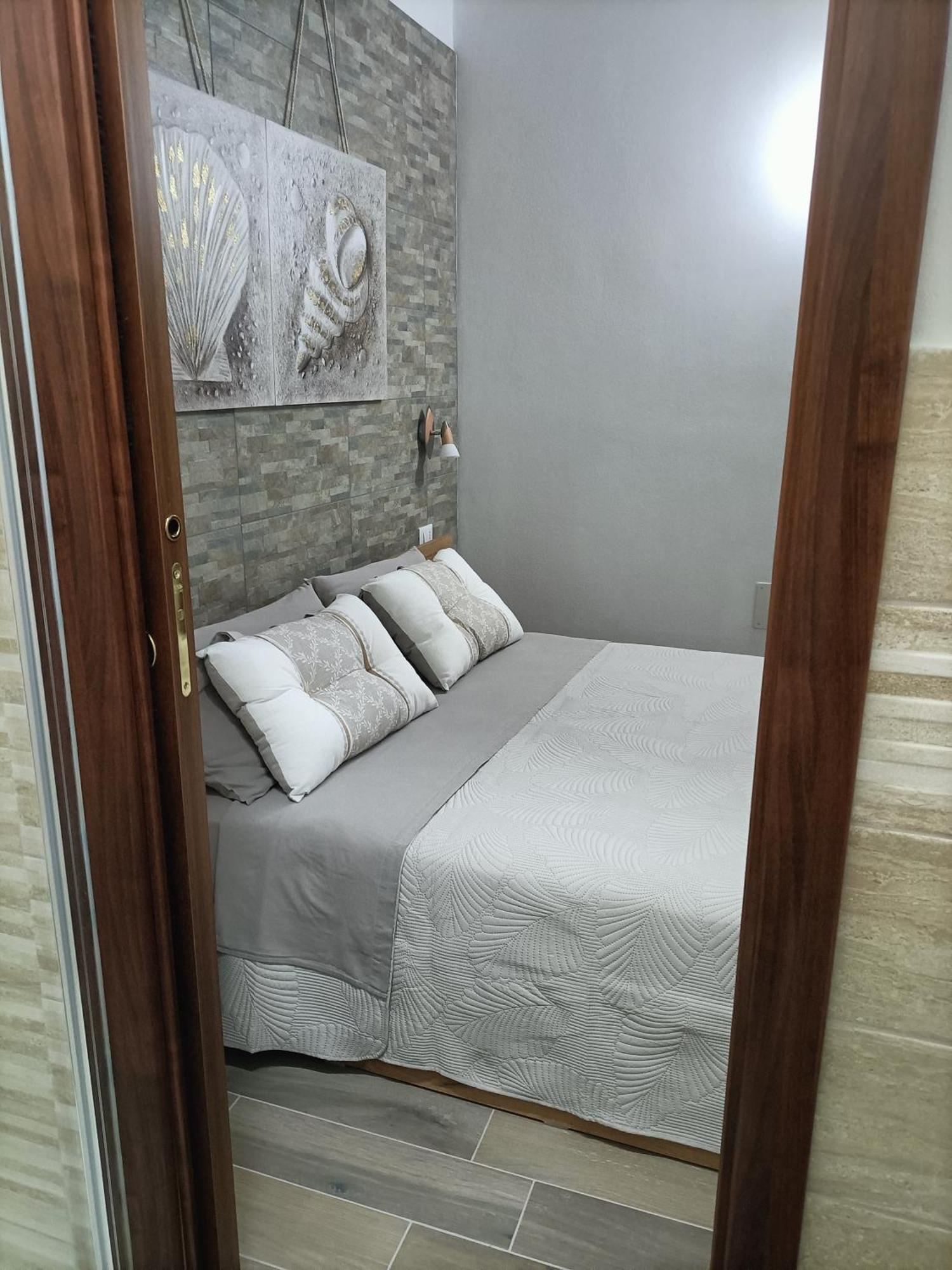 Bed And Breakfast Raggio Di Sole อีเกลเซียส ภายนอก รูปภาพ
